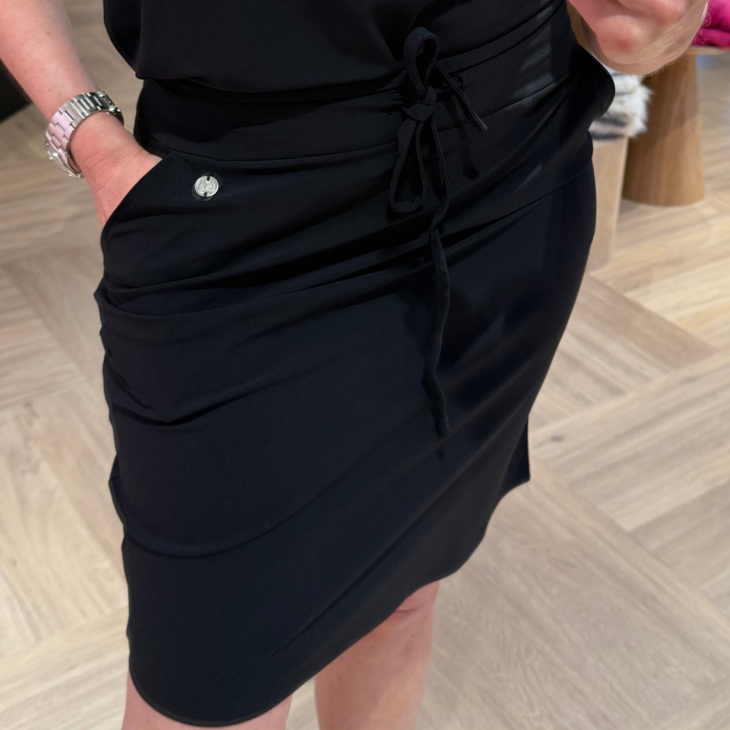 Triple Nine - Travel Rok Lara Zwart - 7201 - Peet kleding