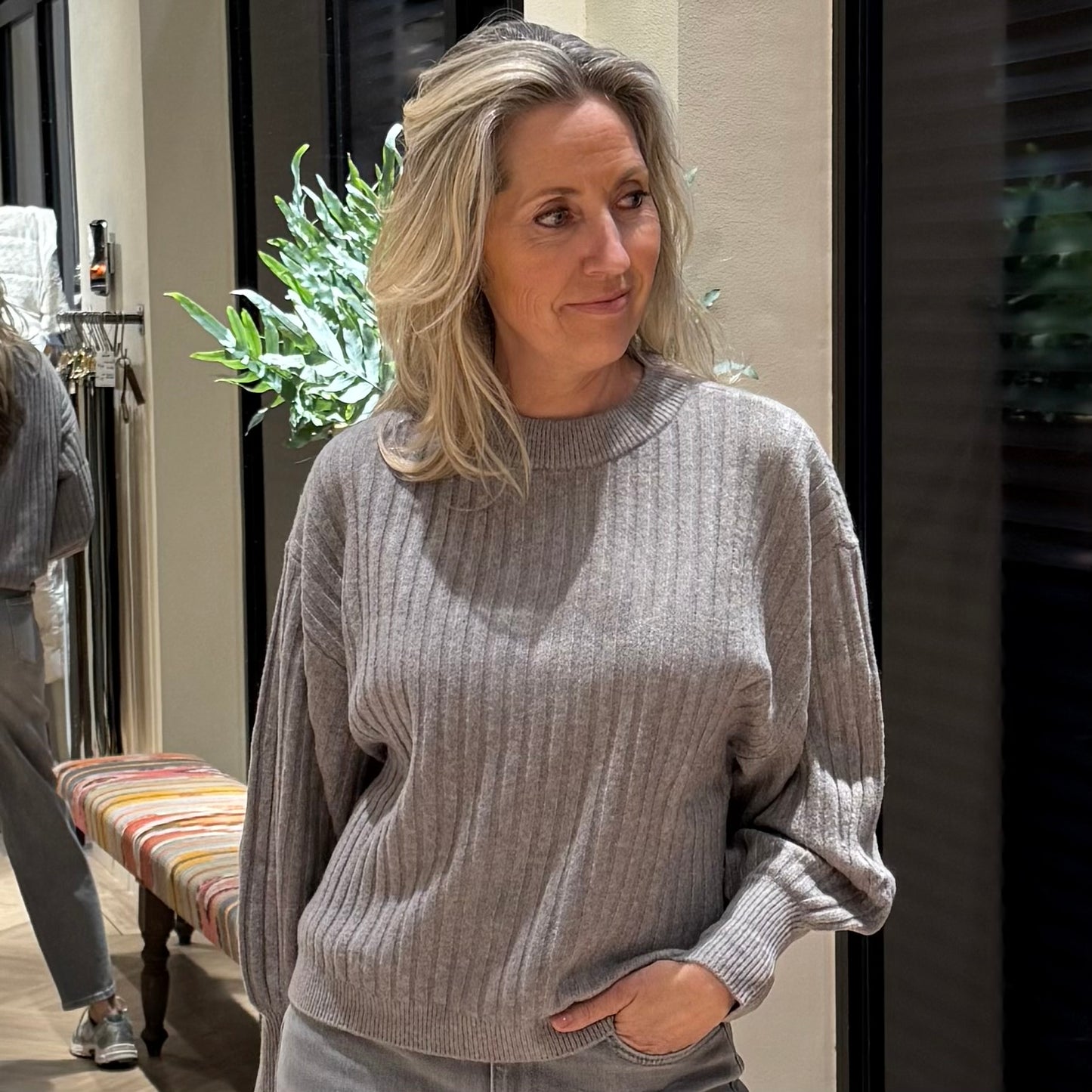Yaya Sweater Long Sleeve Taupe - Peet kleding