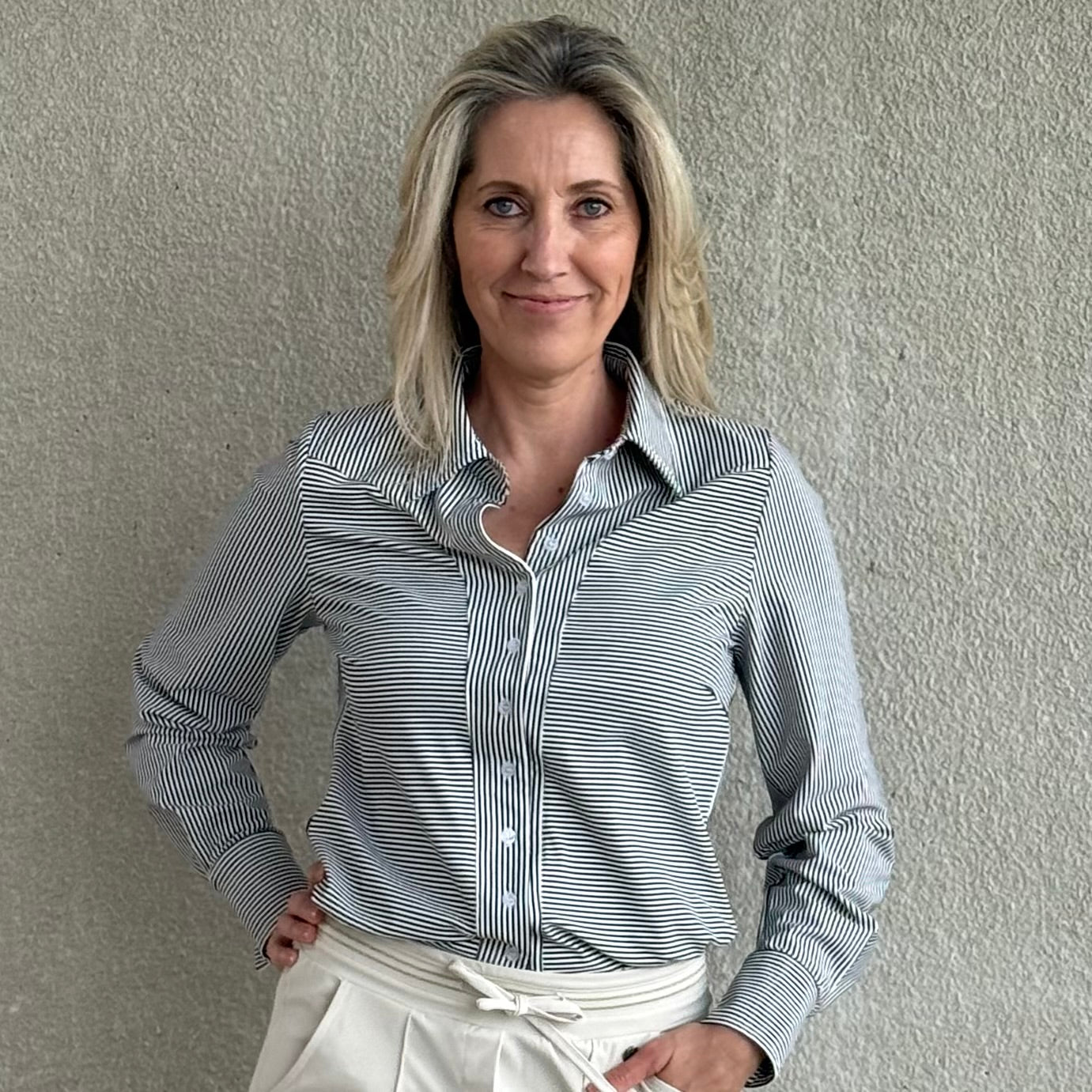 Triple Nine - Travel Blouse Birgit Navy - 5922 - Peet kleding