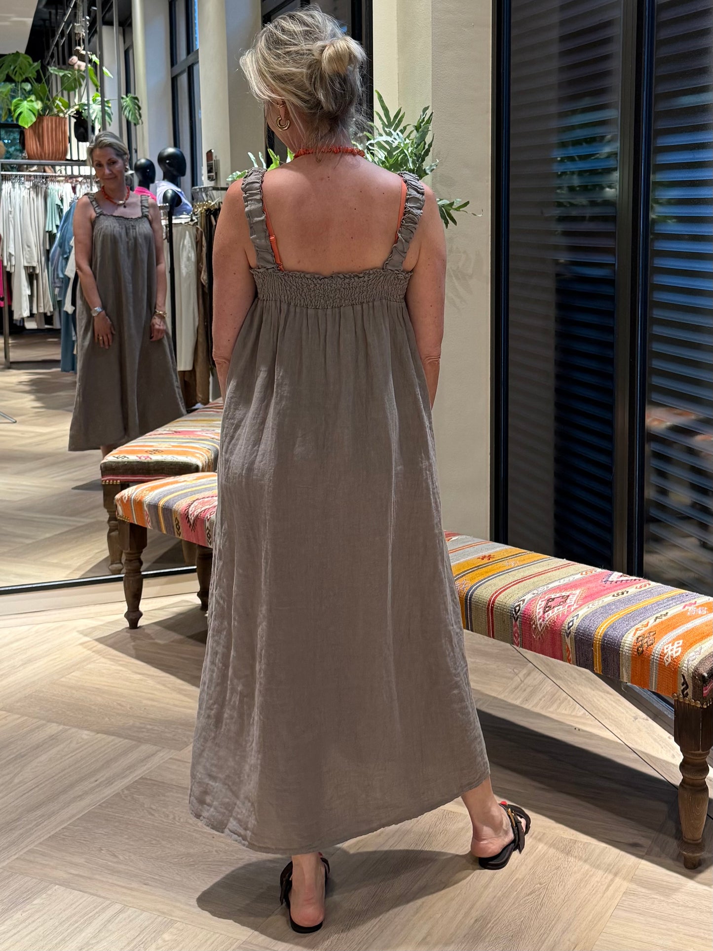 Jurk Fleur Linnen Taupe - Peet kleding