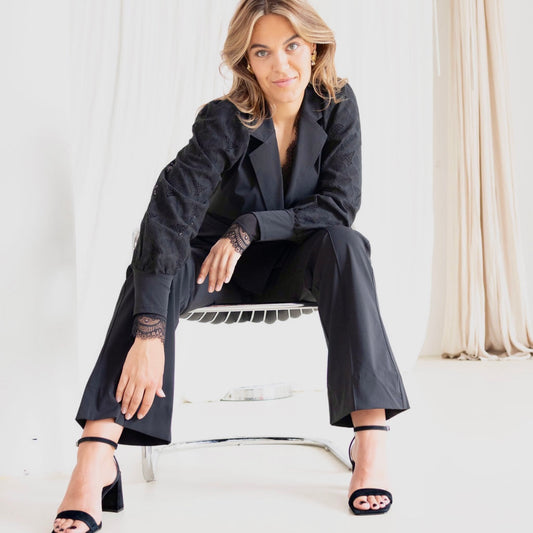 Triple Nine - Cashmere Top Cashy Lou Lou Zwart - 9003 - Peet kleding