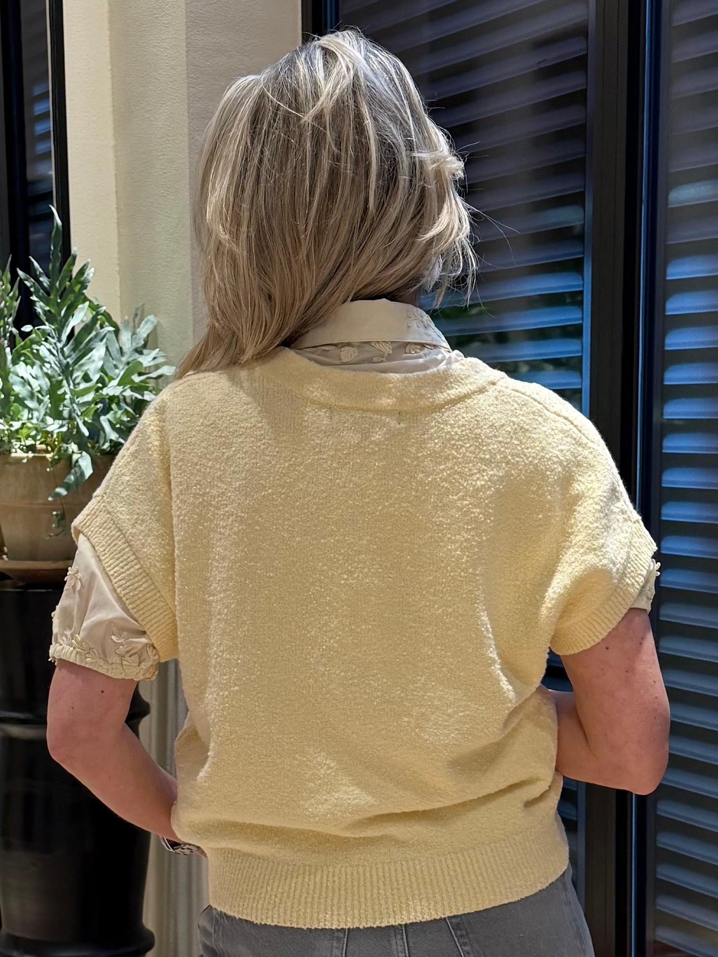 Red Button Vest Lesley Popcorn Butteryellow - Peet kleding