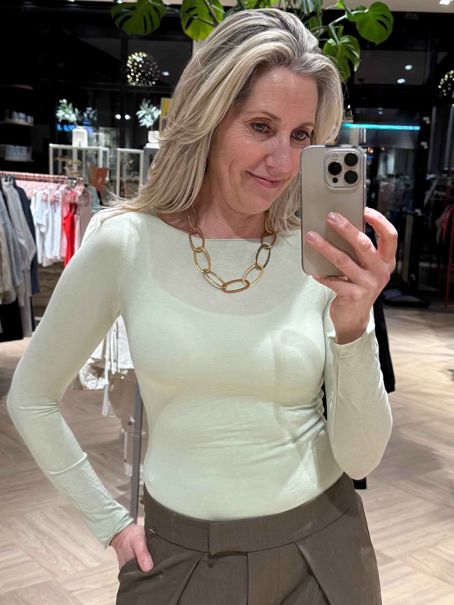 Top Basic Jess Pistache - Peet kleding