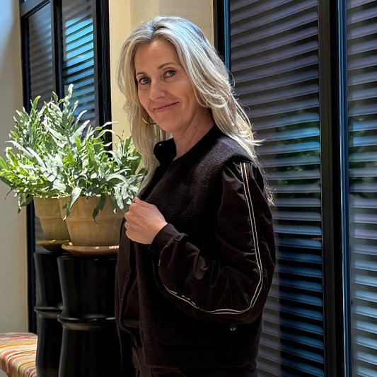 Triple Nine - Fluffy Gilet Inky Donkerbruin - 9001 - Peet kleding