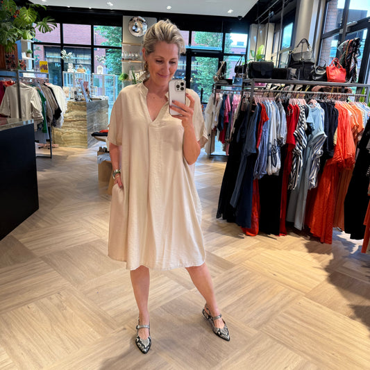 Azzurro Jurk Cody Beige - Peet kleding