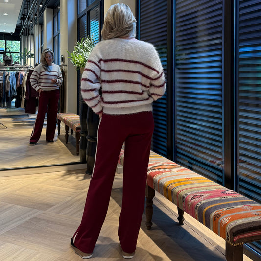 Red Button Fuzzy Sweater Ruby - Peet kleding