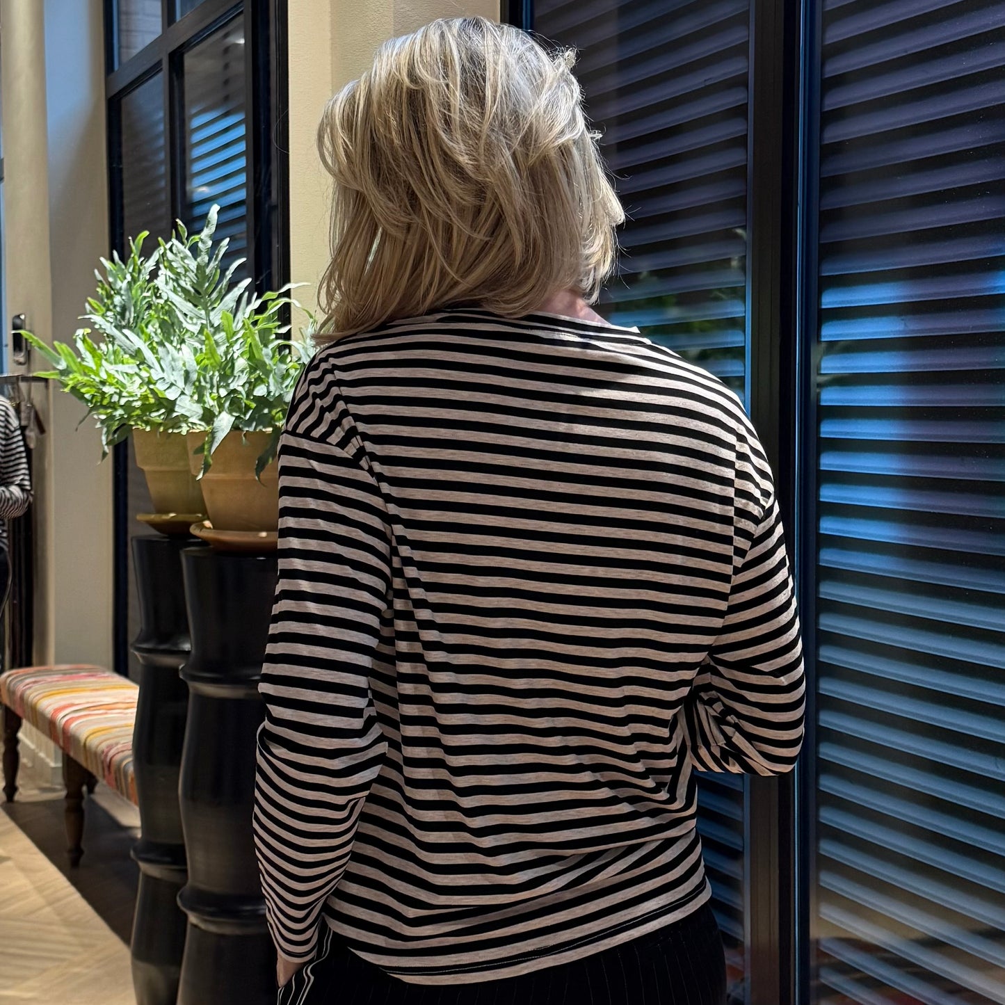 Le Temps Des Cerises T-shirt Kina Streep Zwart - Peet kleding