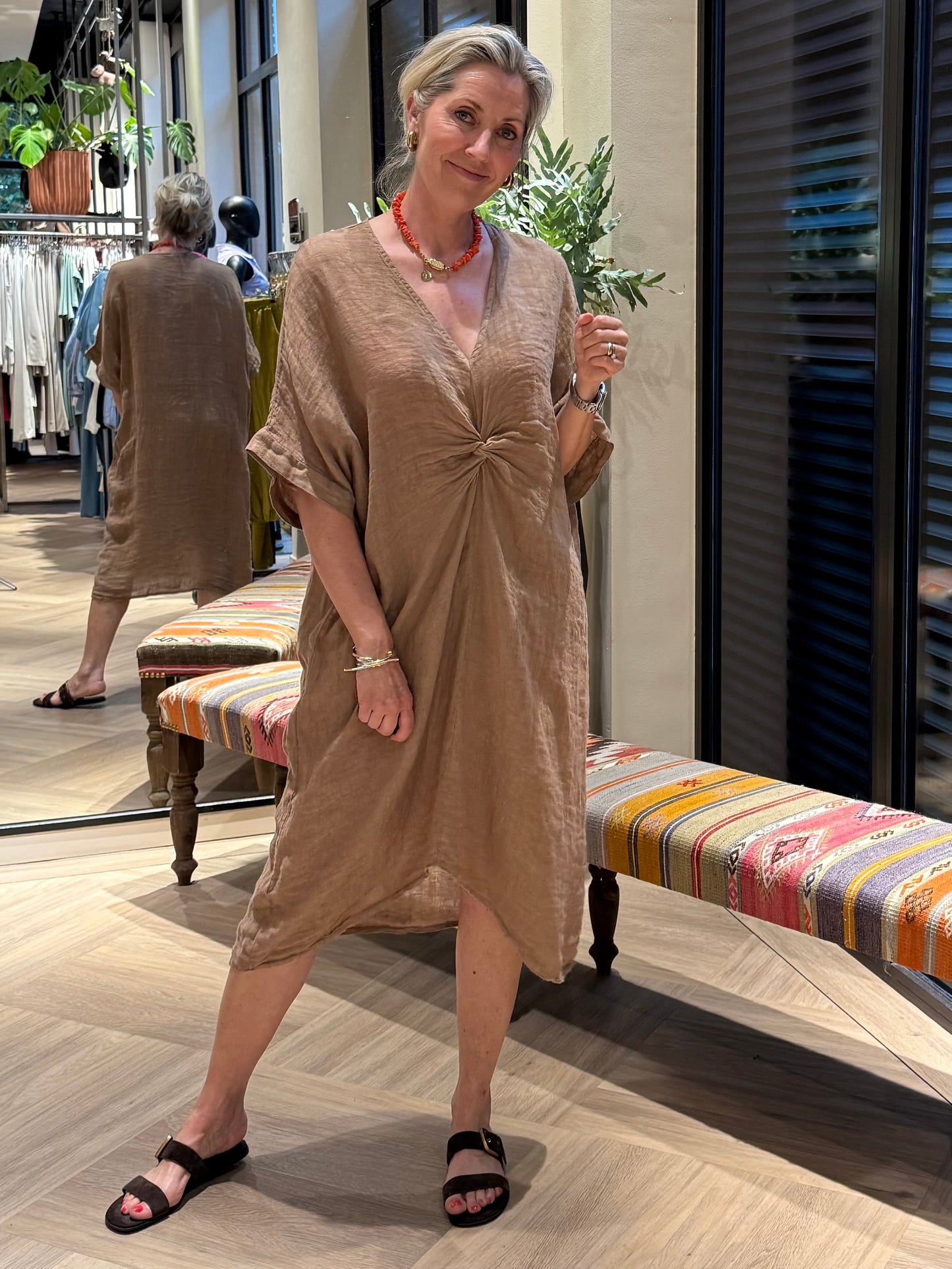 Jurk Nina Linnen Camel - Peet kleding