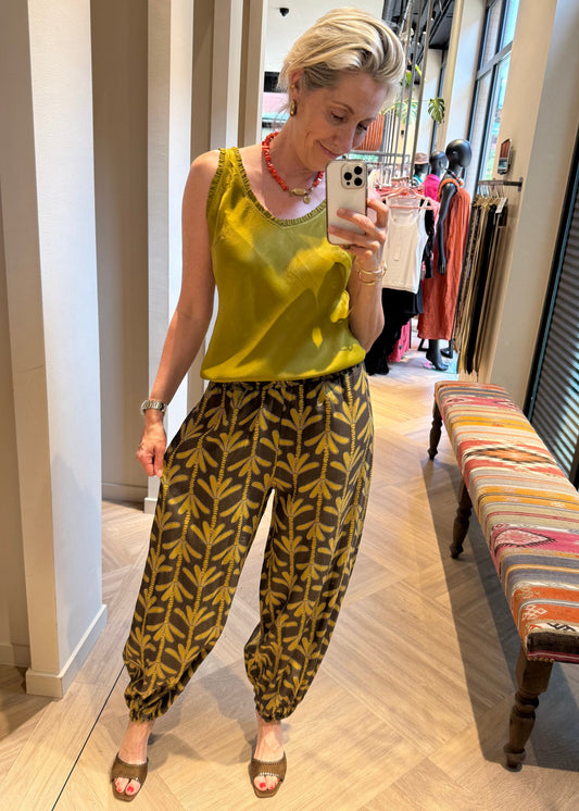 Top Anne Silk Olijf - Peet kleding