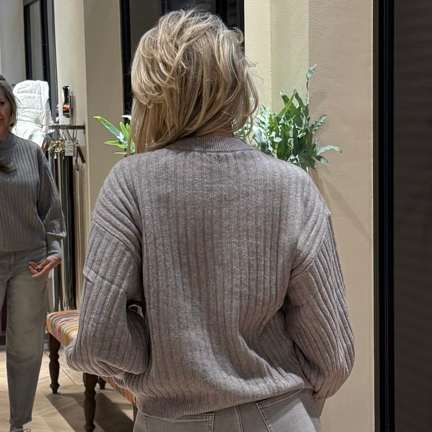 Yaya Sweater Long Sleeve Taupe - Peet kleding