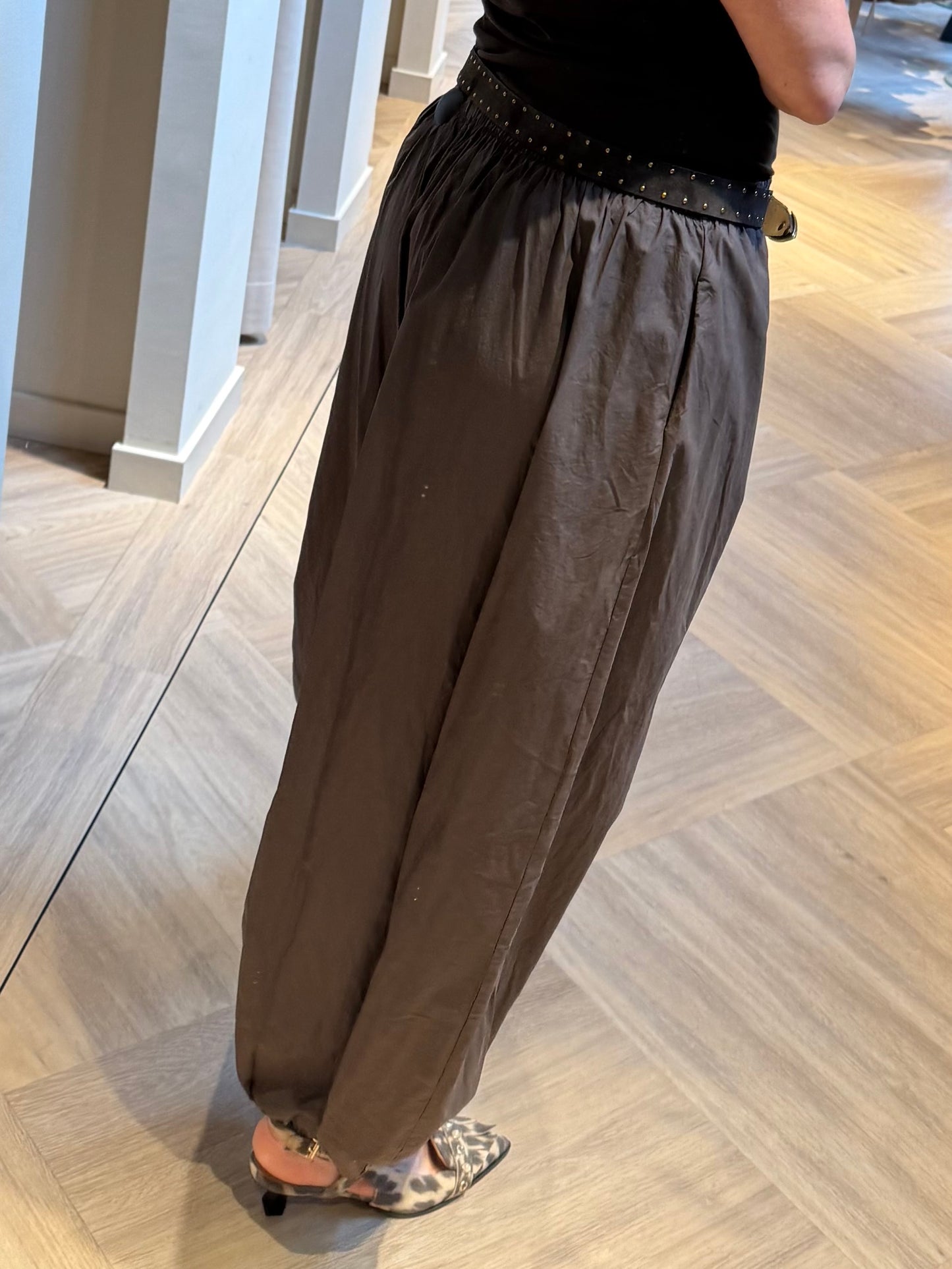 Broek Parachute Donkerbruin - Peet kleding