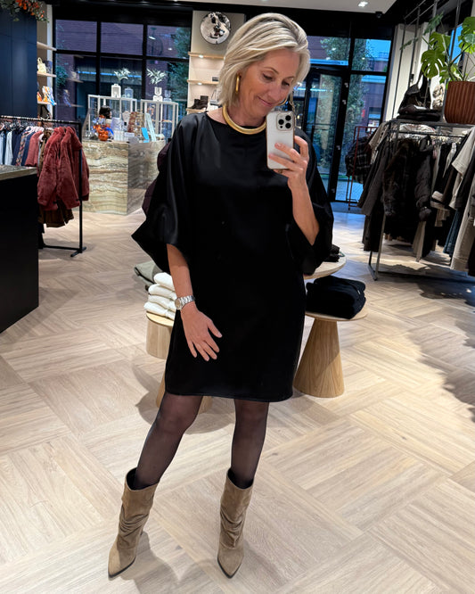 Jurk Roos Satijn Zwart