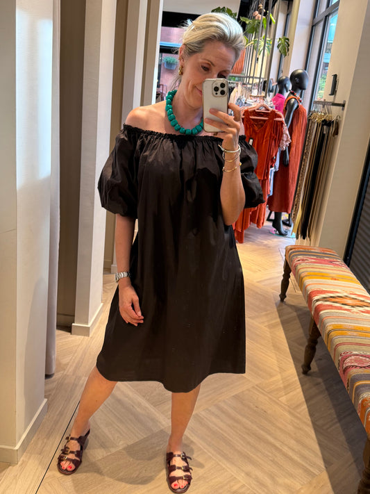 Jurk Claire Offshoulder Bruin - Peet kleding