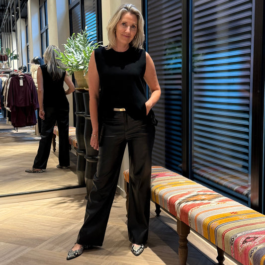 Gebreide Top Mouwloos Lucy Zwart - Peet kleding