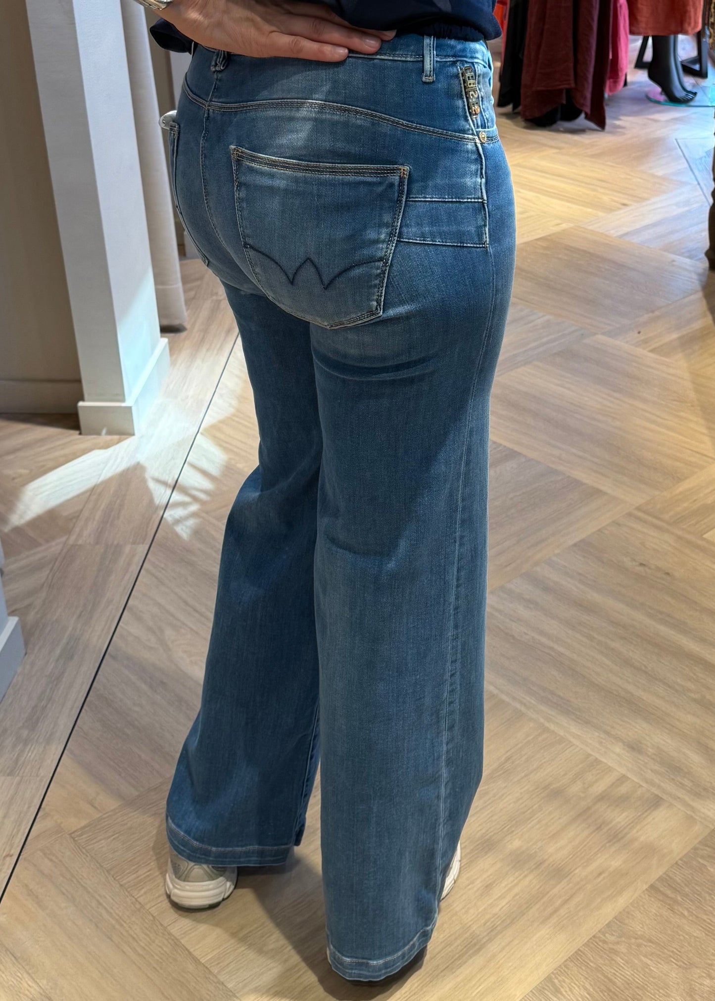 Le Temps Des Cerises Flare Blue - Peet kleding
