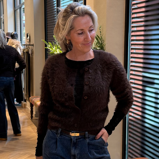 Red Button Vest Fuzzy Bruin - Peet kleding