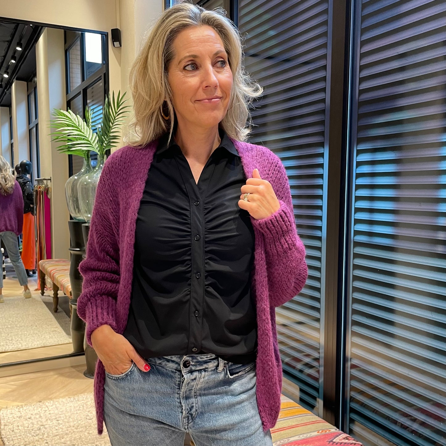 Triple Nine Vest Petra Magenta - Peet kleding