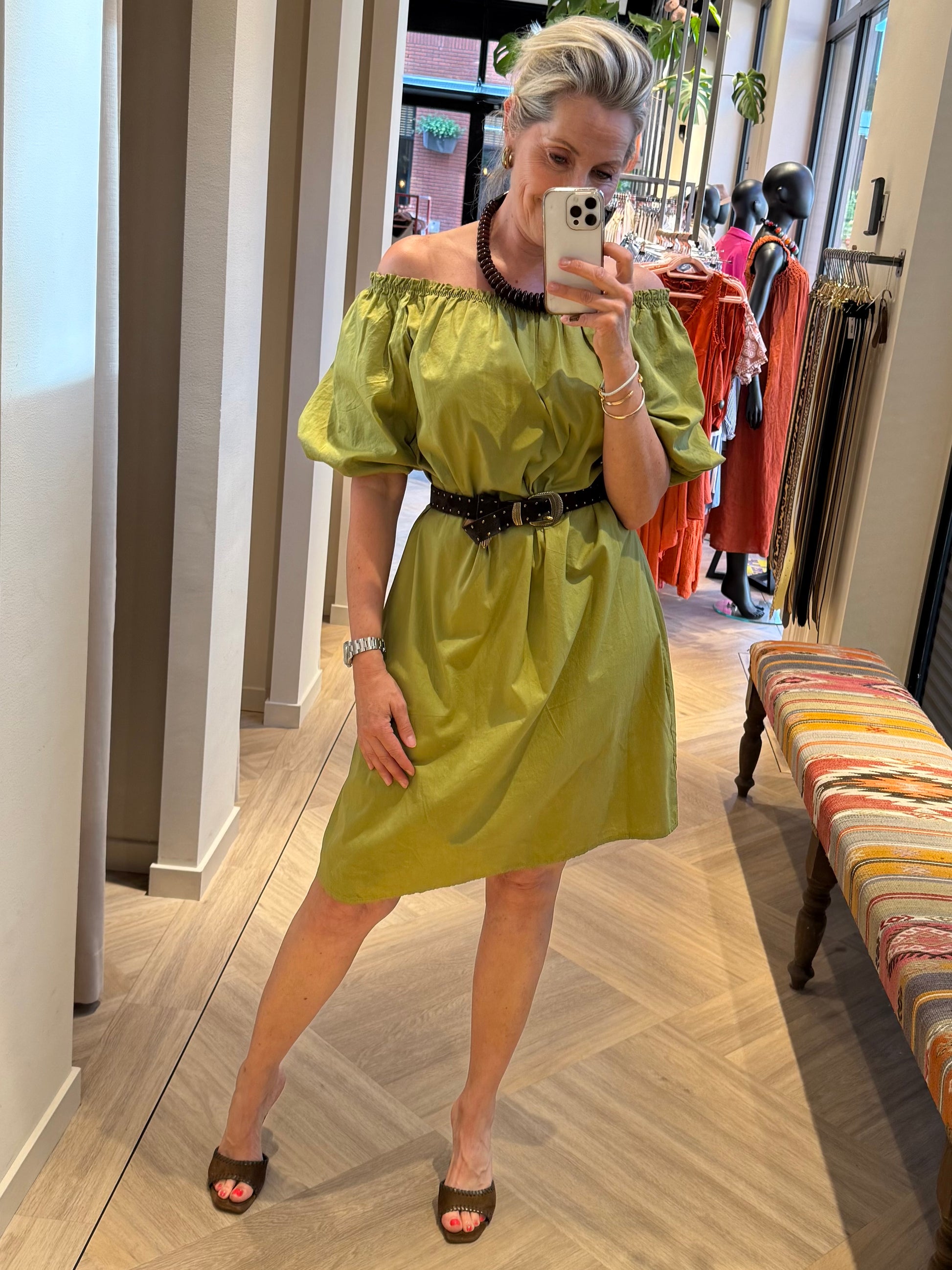 Jurk Claire Offshoulder Groen - Peet kleding