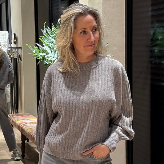 Yaya Sweater Long Sleeve Taupe - Peet kleding