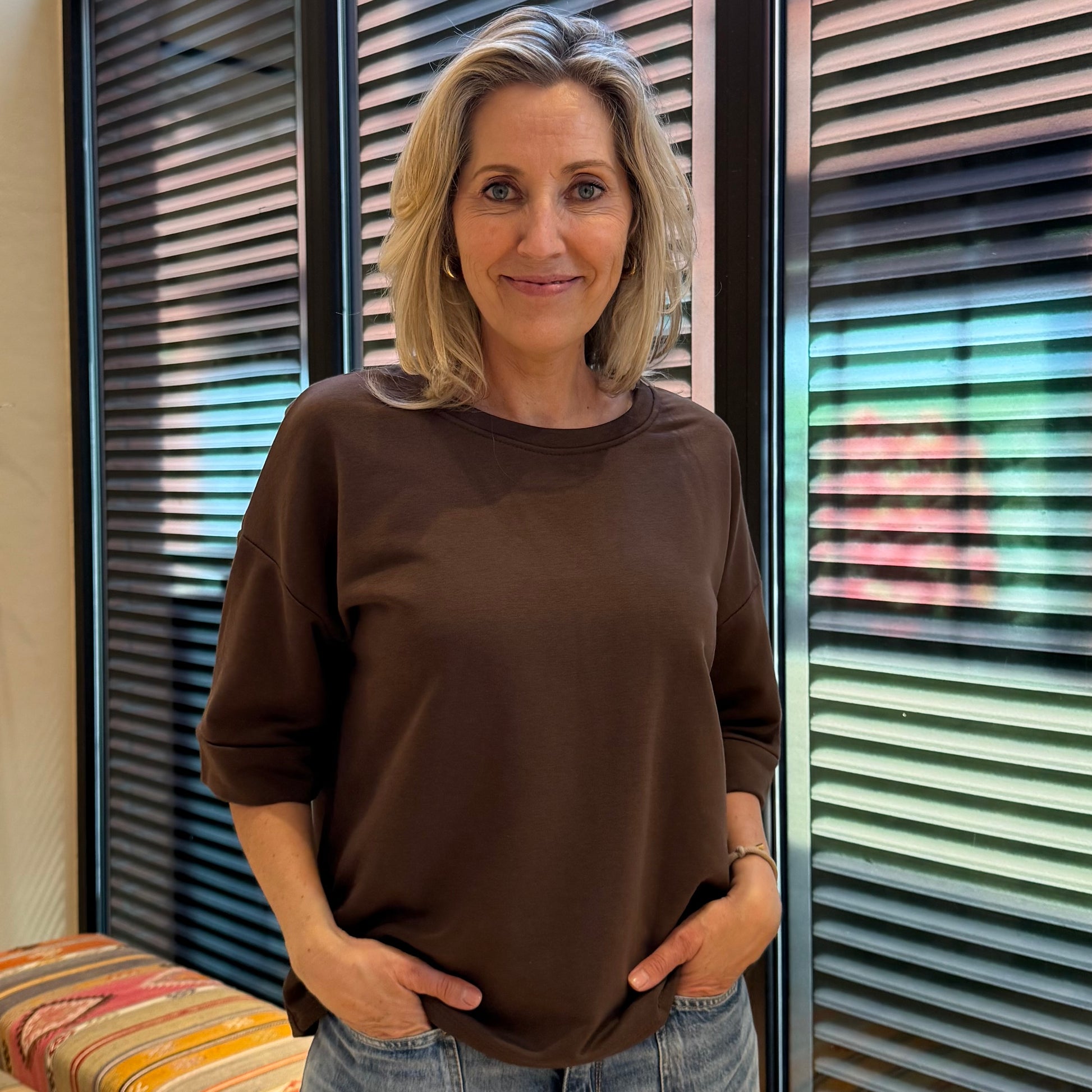 Azzurro Sweater Mia Donkerbruin - Peet kleding