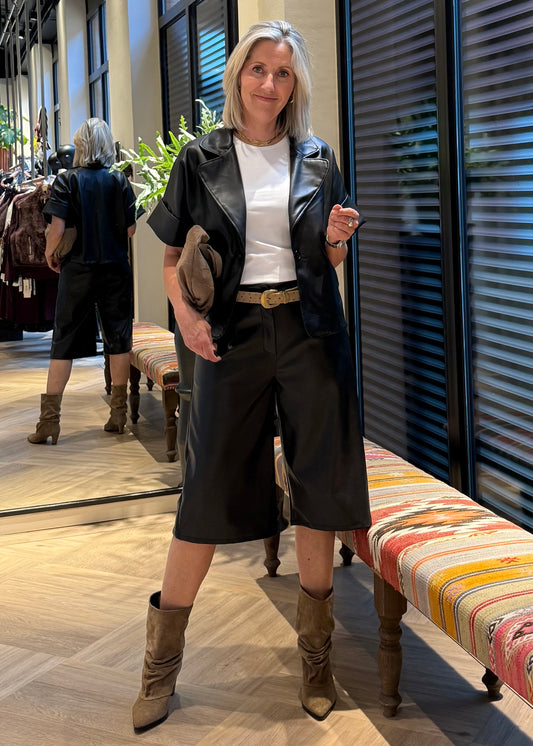 Faux Leather Jack Jona Zwart - Peet kleding