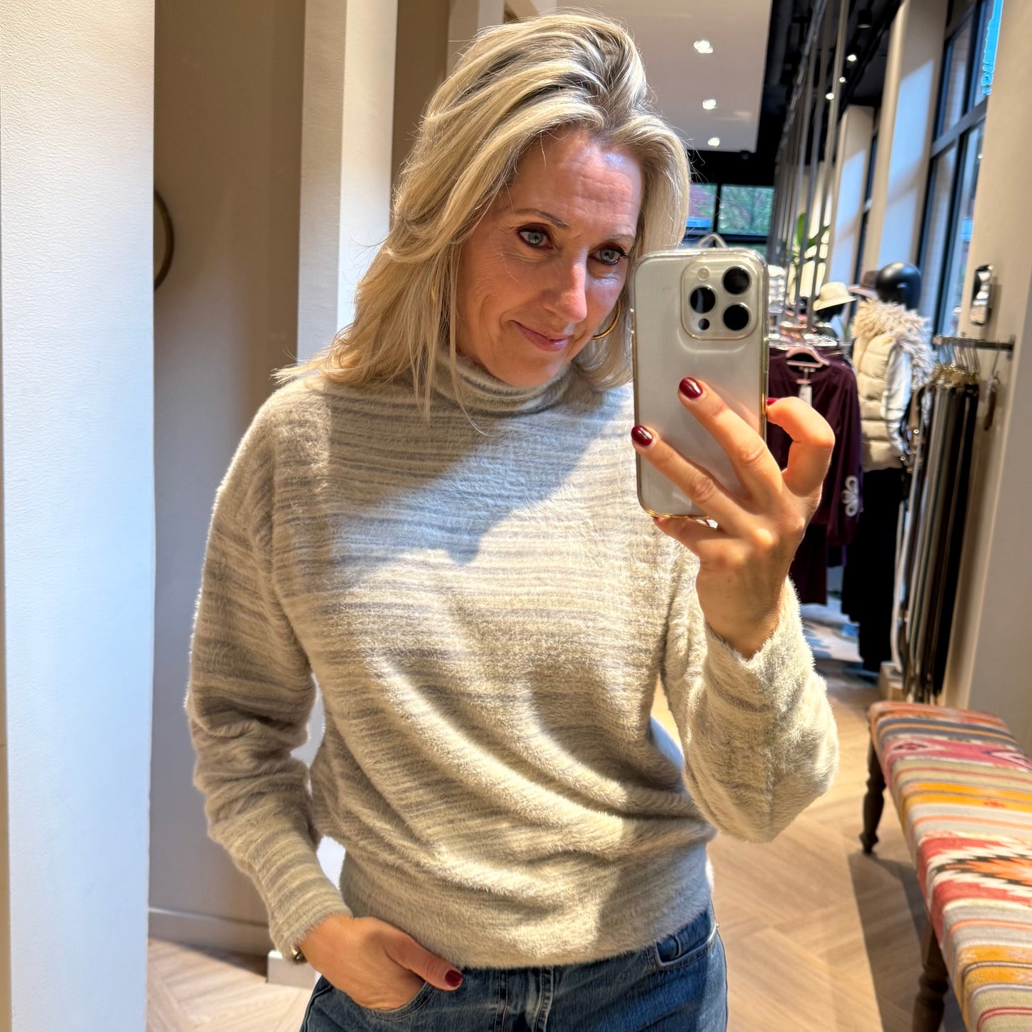 Yaya Streep Trui Met Col Grijs - Peet kleding