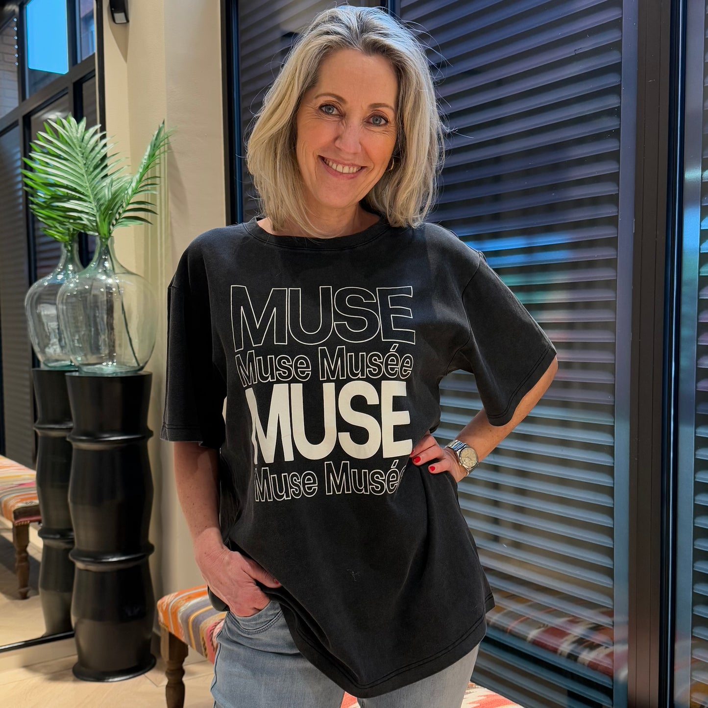 Copenhage Muse Logo Tee Zwart - Peet kleding