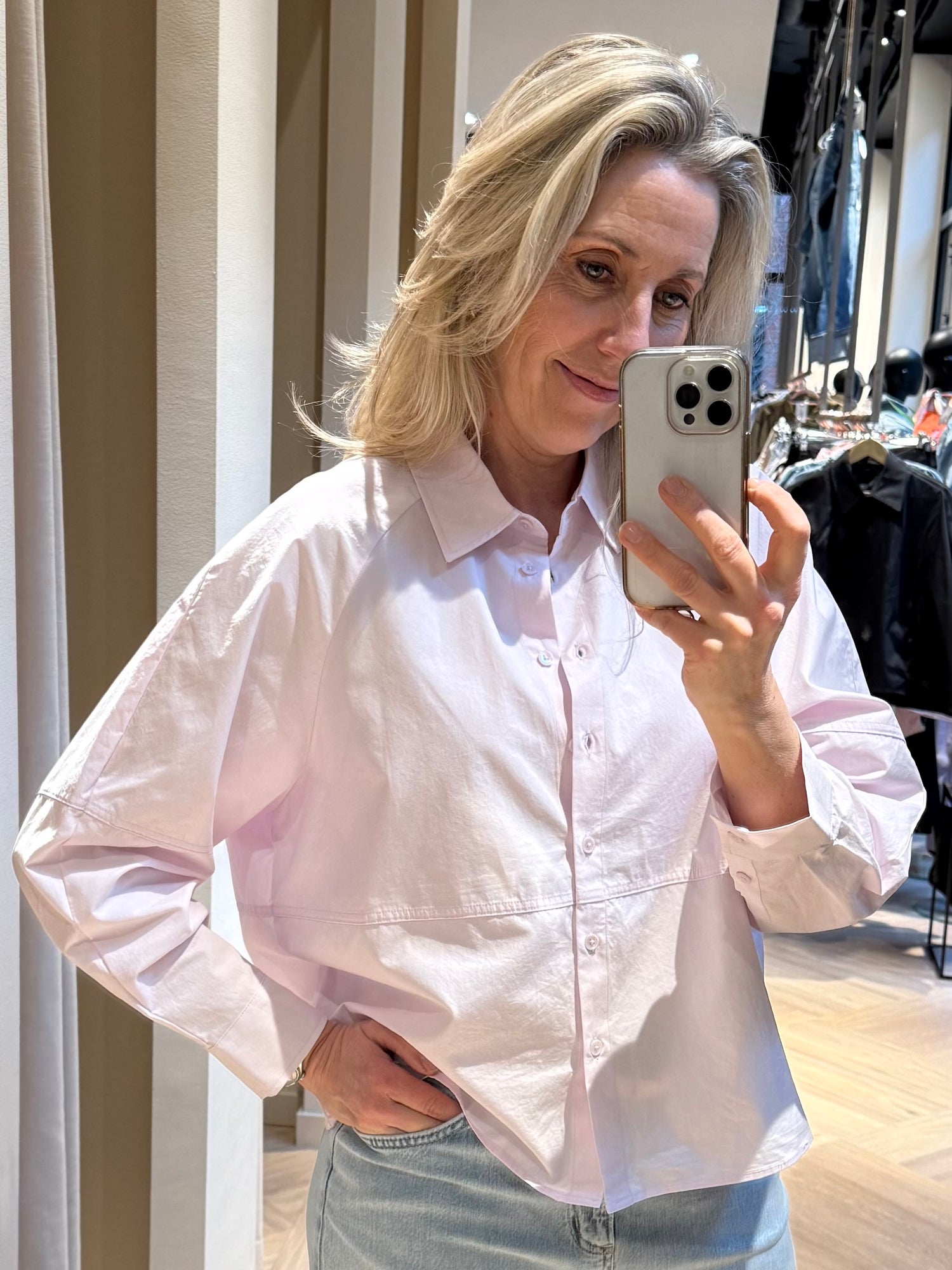 With Black Blouse Rebecca Lavender - Peet kleding