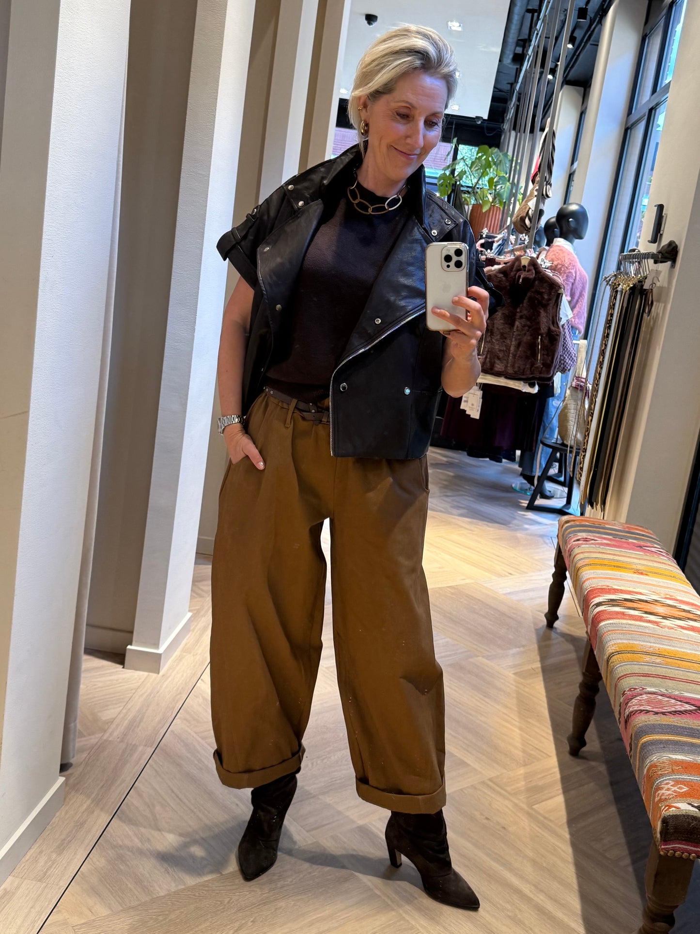 Top Basic Pip Donkerbruin - Peet kleding