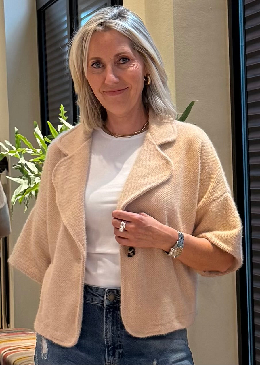 Fluffy Vest Jona Zand - Peet kleding