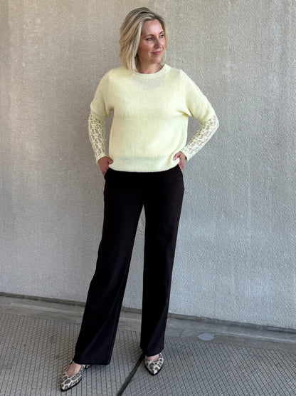 Triple Nine - Kanten Top Lucy Zachtgeel - Peet kleding