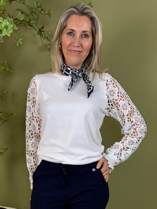 Triple Nine - Trui Louise Wit - 9006 - Peet kleding