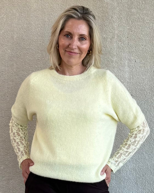 Triple Nine - Alpaca Top Levi Zachtgeel - Peet kleding