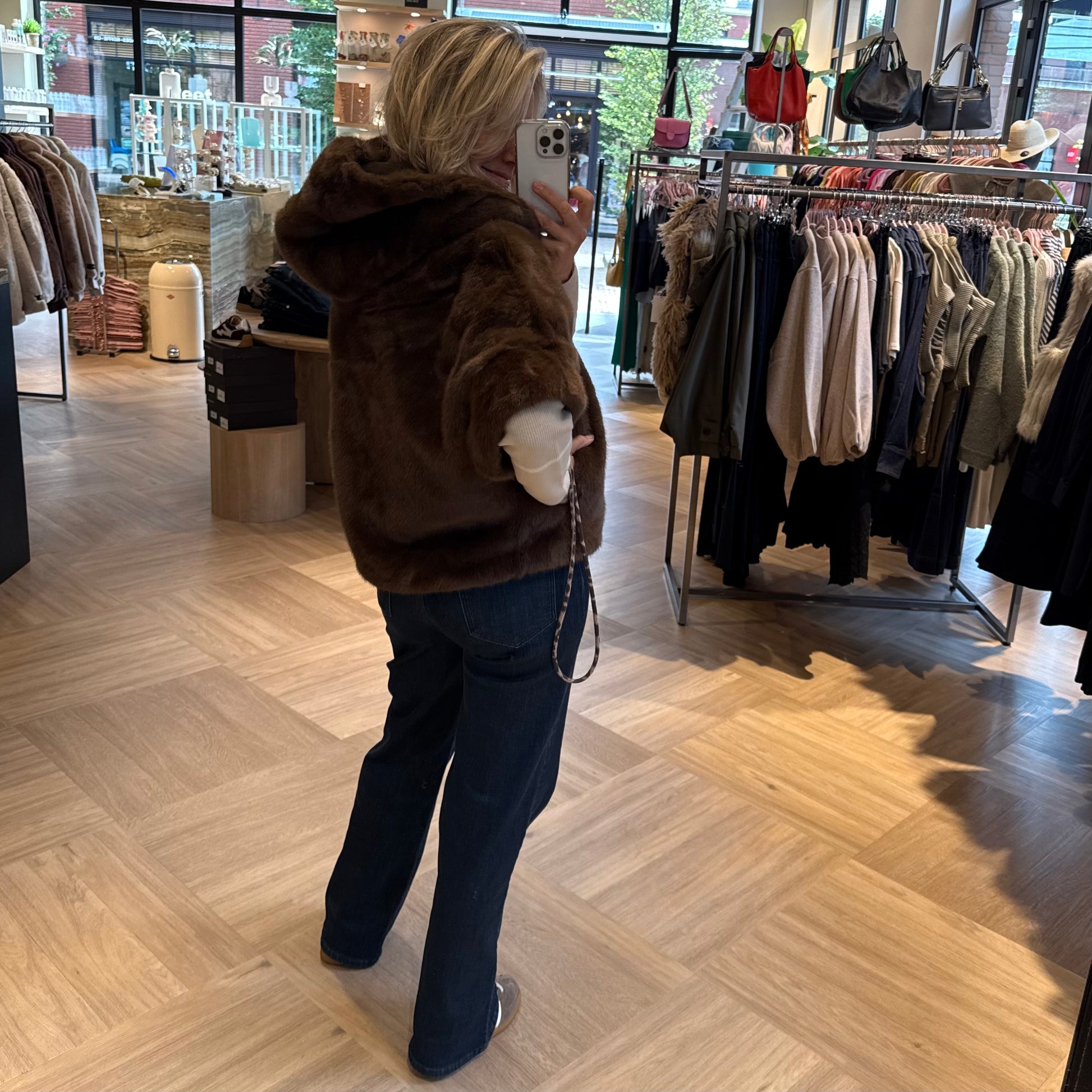 Bodywarmer Celia Faux Fur Choco - Peet kleding