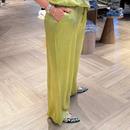 Satin Pants Marinde Matcha - Peet kleding