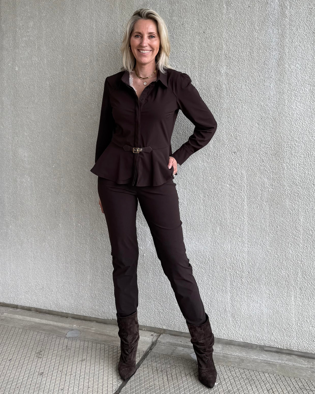 Triple Nine - Travel Blouse Simona Donkerbruin - 5950 - Peet kleding