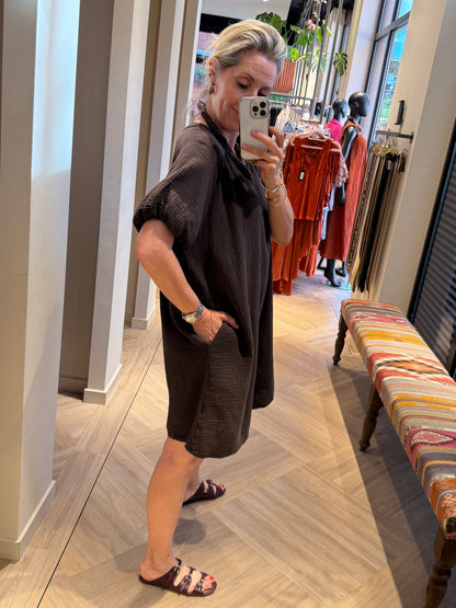 Jurk Gigi Mousseline Bruin - Peet kleding