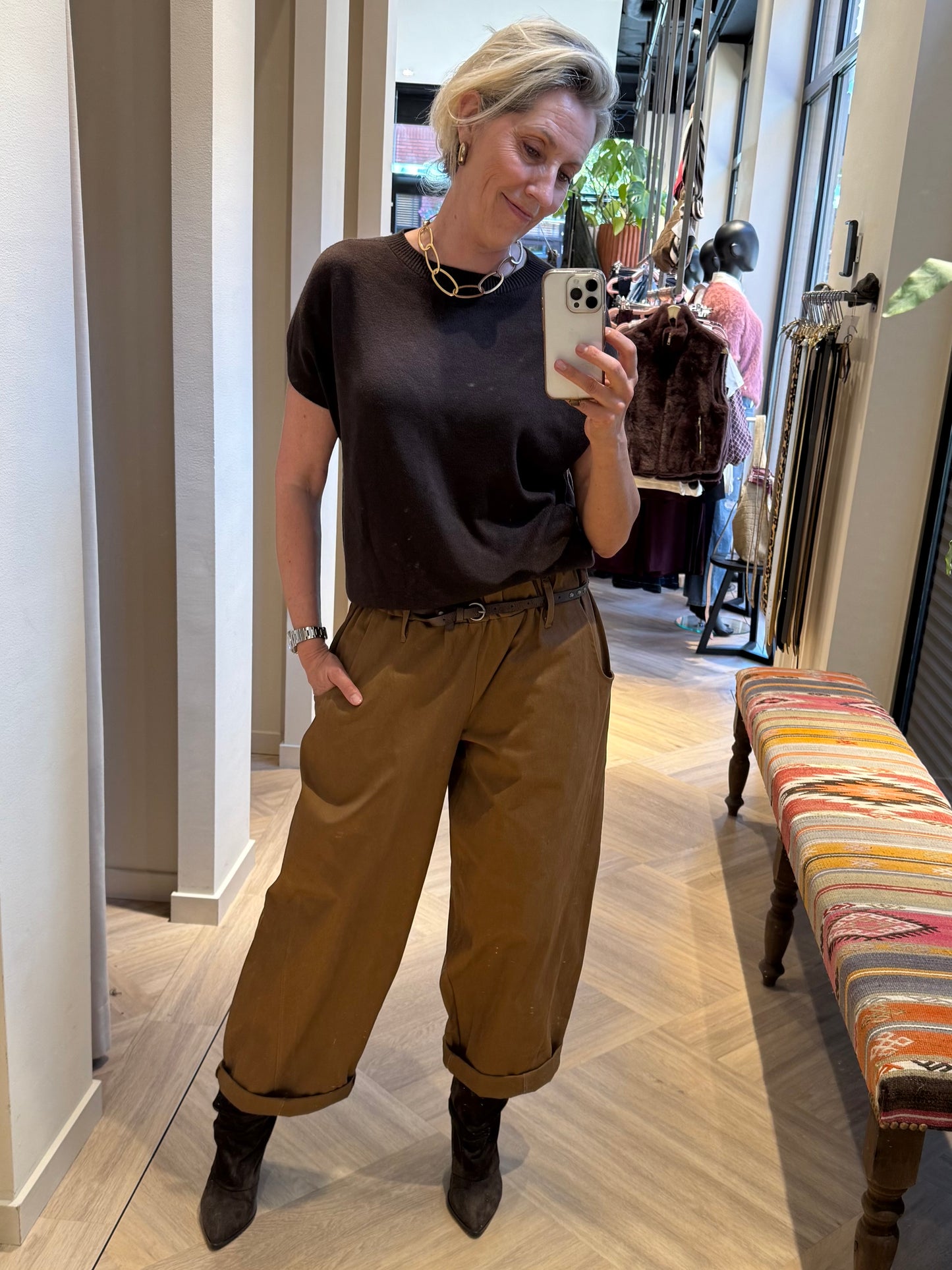 Top Basic Pip Donkerbruin - Peet kleding
