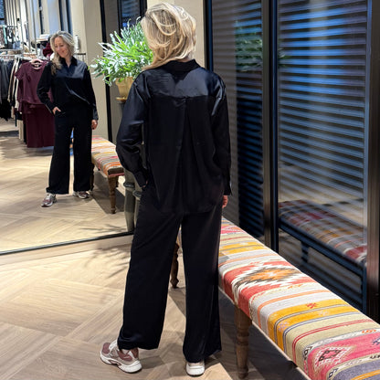 With Black Top Dagmar Donkerblauw - Peet kleding