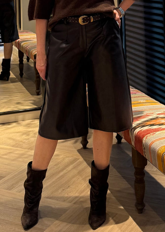 Bermuda Faux Leather Donkerbruin - Peet kleding