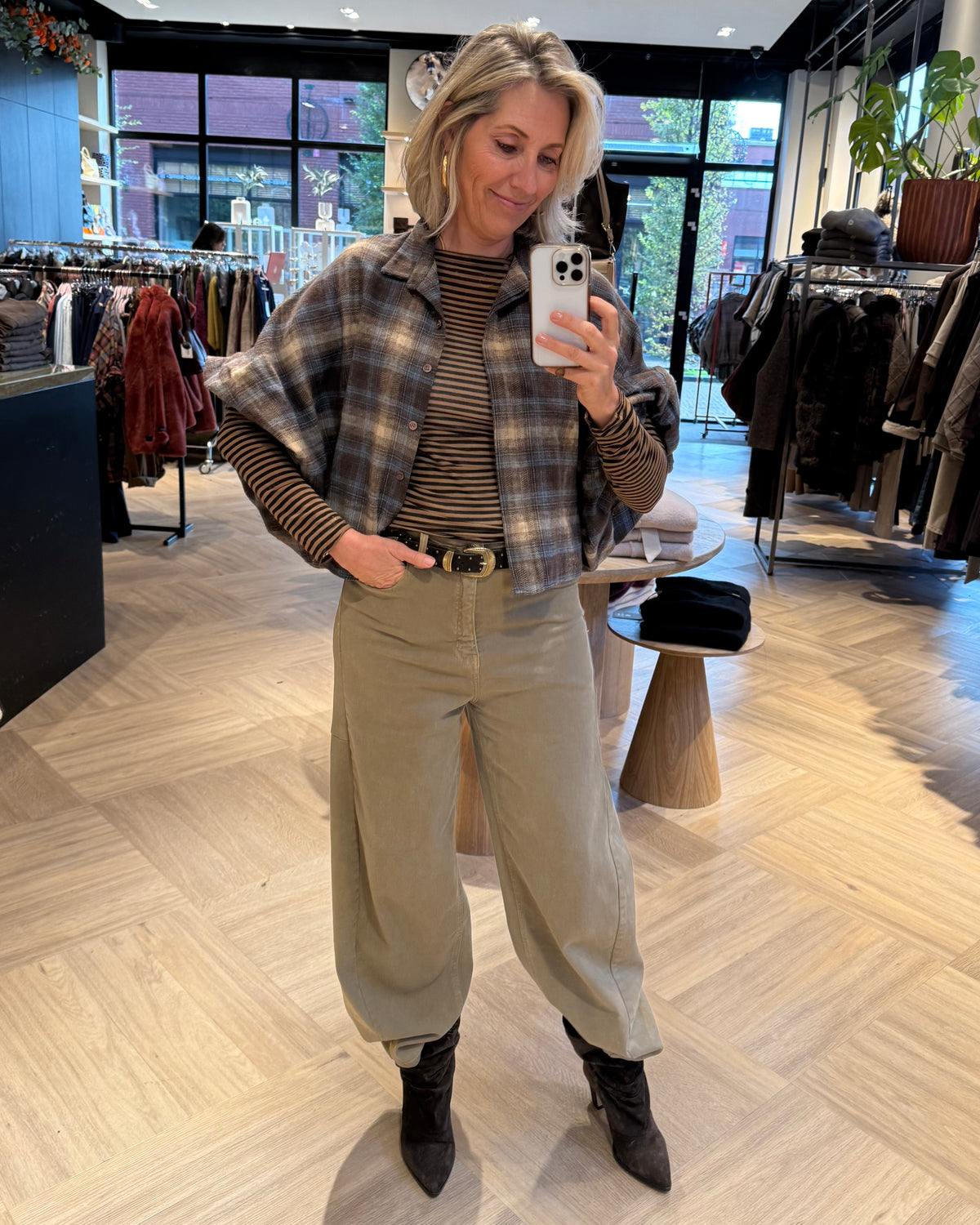 Top Streep Jess Camel Bruin - Peet kleding