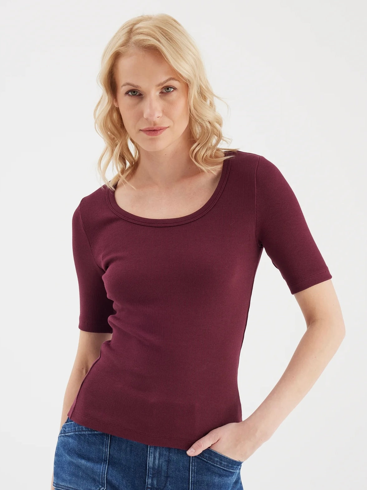 COJ Tee Alina Burgundy
