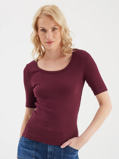 COJ Tee Alina Burgundy
