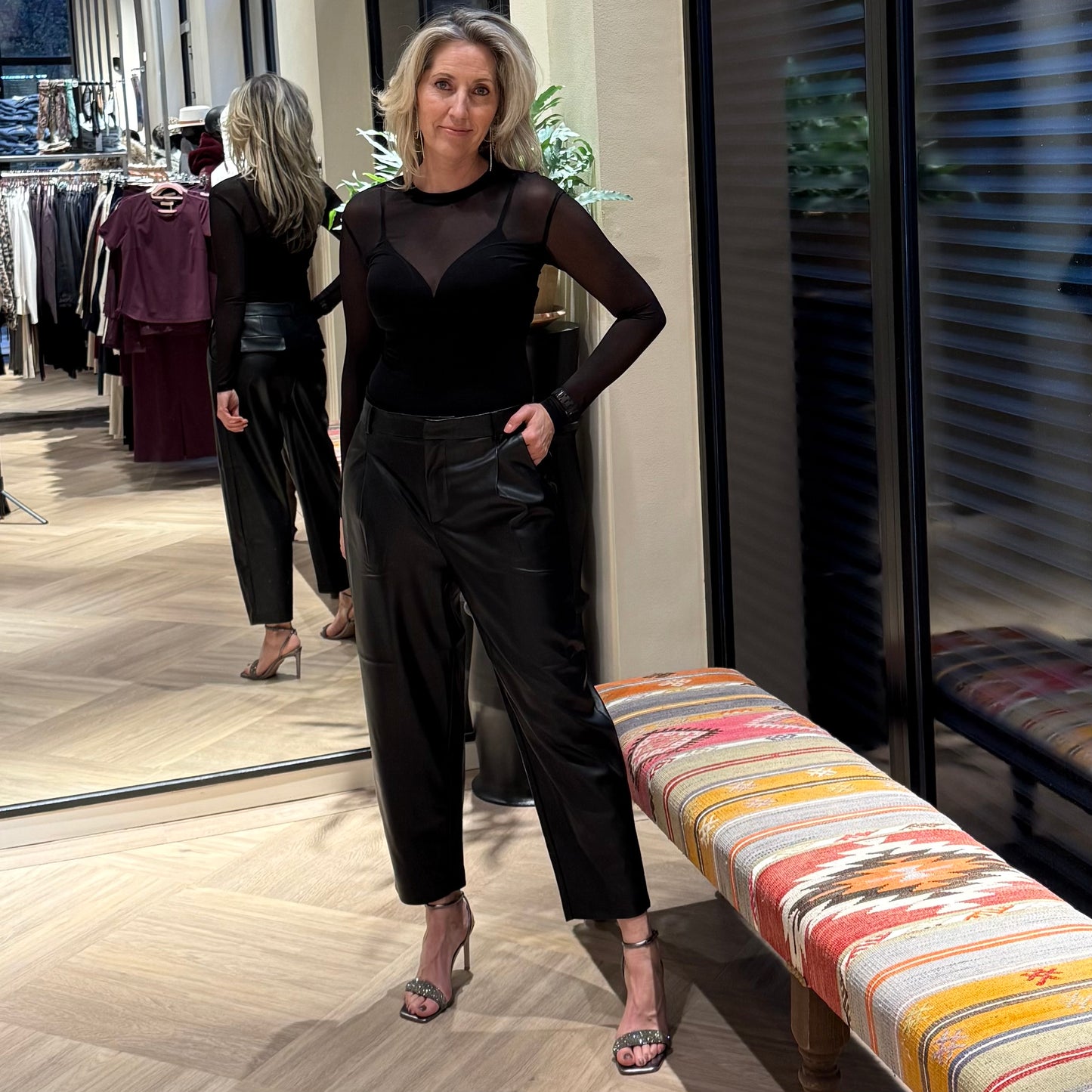 With Black Mesh Top Asta Zwart - Peet kleding