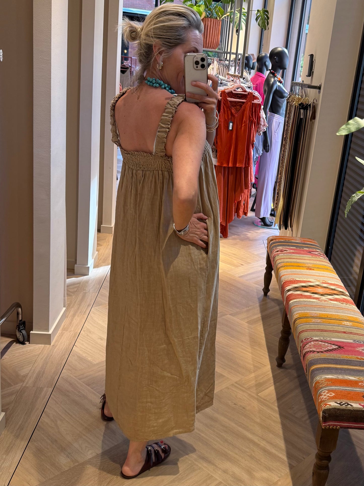 Jurk Fleur Linnen Camel - Peet kleding