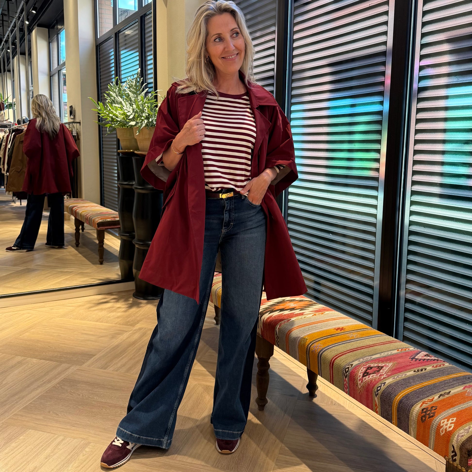 Trench Cape Jane Bordeaux - Peet kleding