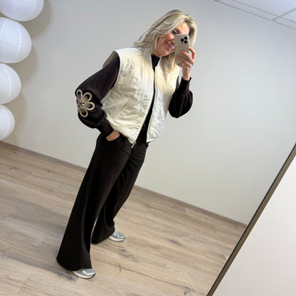 Triple Nine - Travel Trui Sophie Donkerbruin - 9004