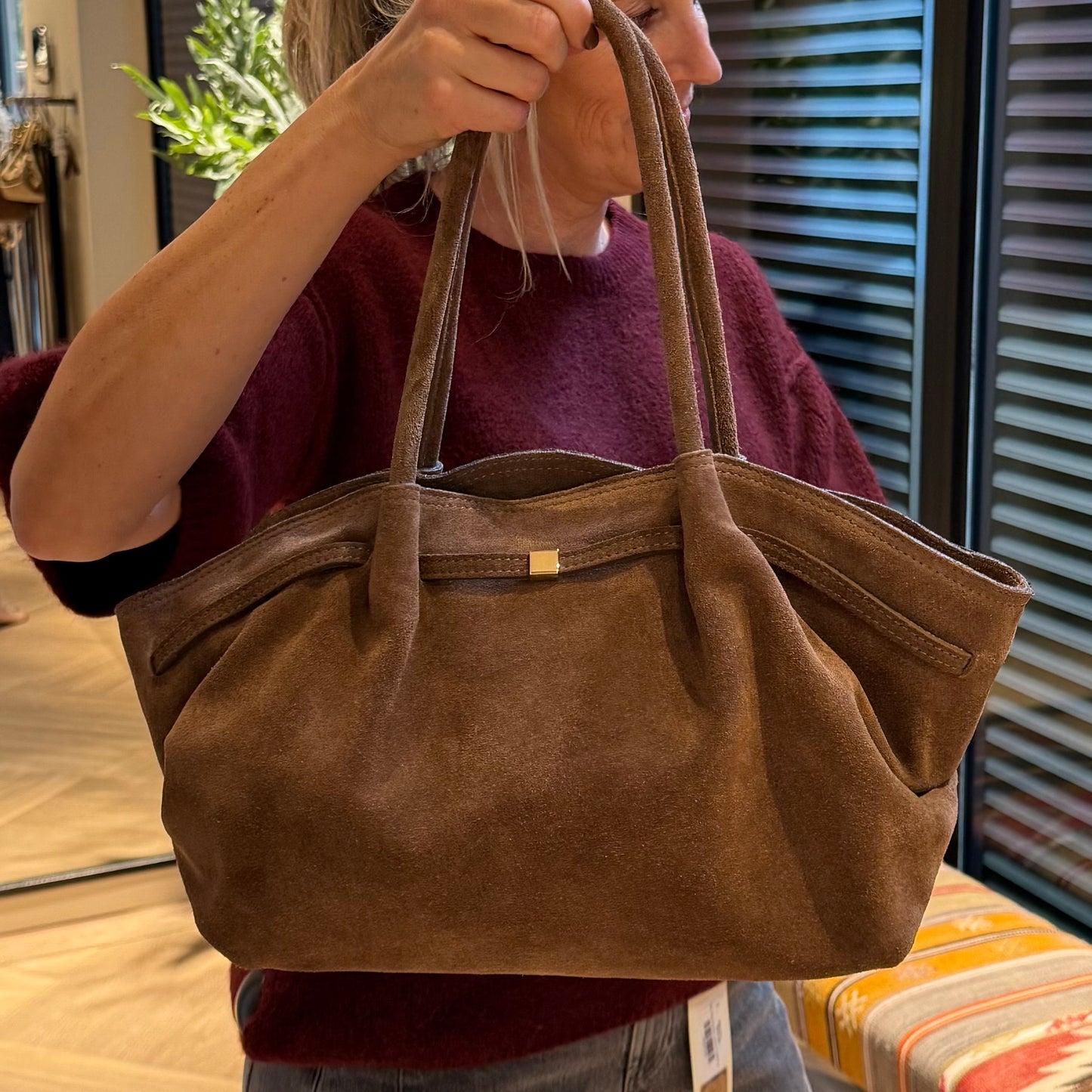 Tas Coline Suede Lichtbruin - Peet kleding