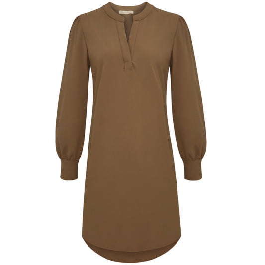 Triple Nine - Travel Jurk Maaike Camel - 51701 - Peet kleding