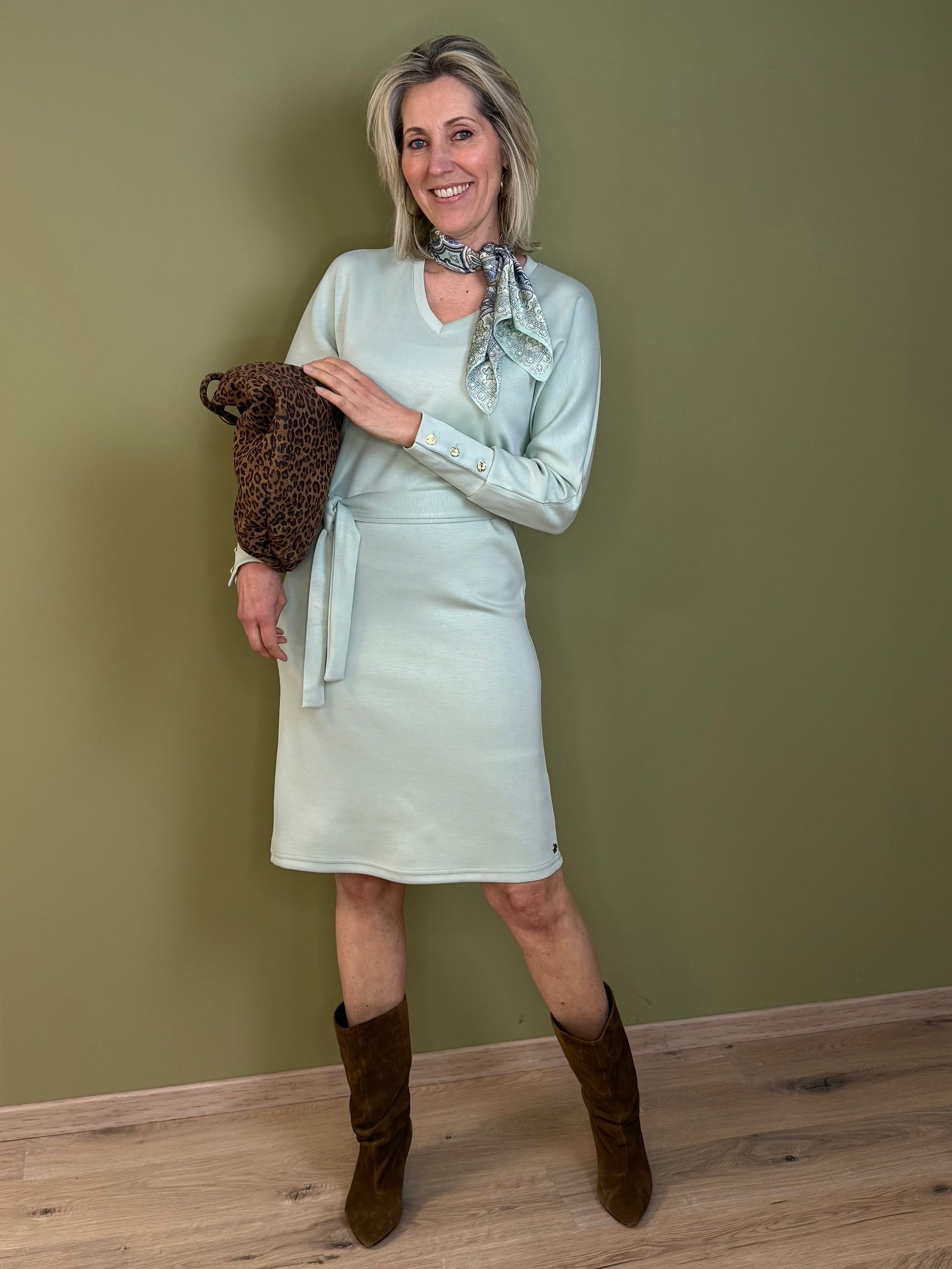 Triple Nine Scuba Jurk Noor Salie - 61101 - Peet kleding